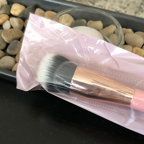 MALLY Full Face Precision Brush (1) ☝🏼 - Picture 14 of 16